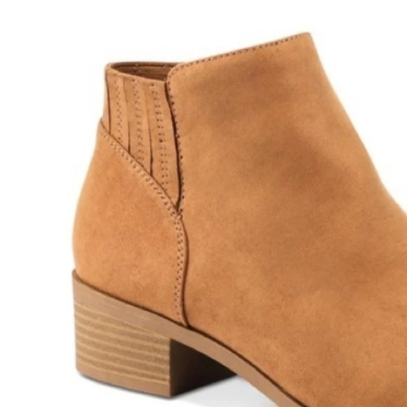 American Rag Tori Microsuede Ankle Boots Size 11 - Picture 4 of 10